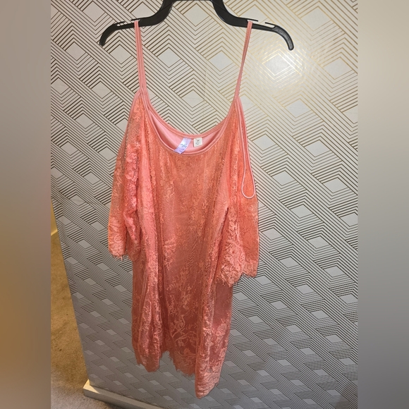 Lacy drop shoulder tunic tee - Picture 4 of 5